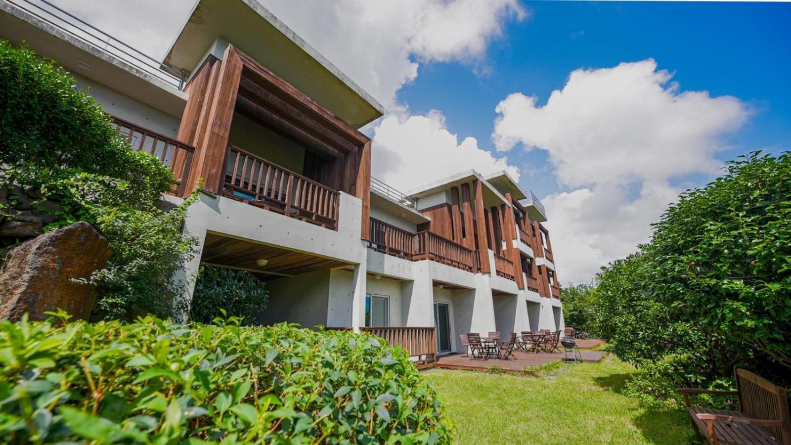 Jeju Eco Suites Seogwipo Extérieur photo