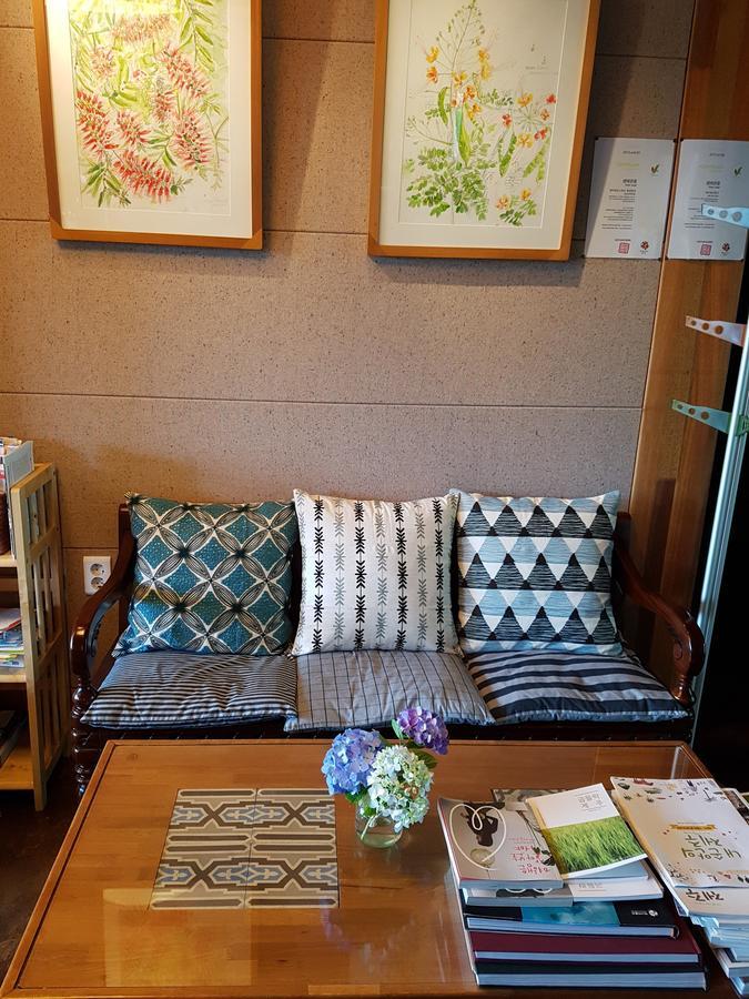 Jeju Eco Suites Seogwipo Extérieur photo