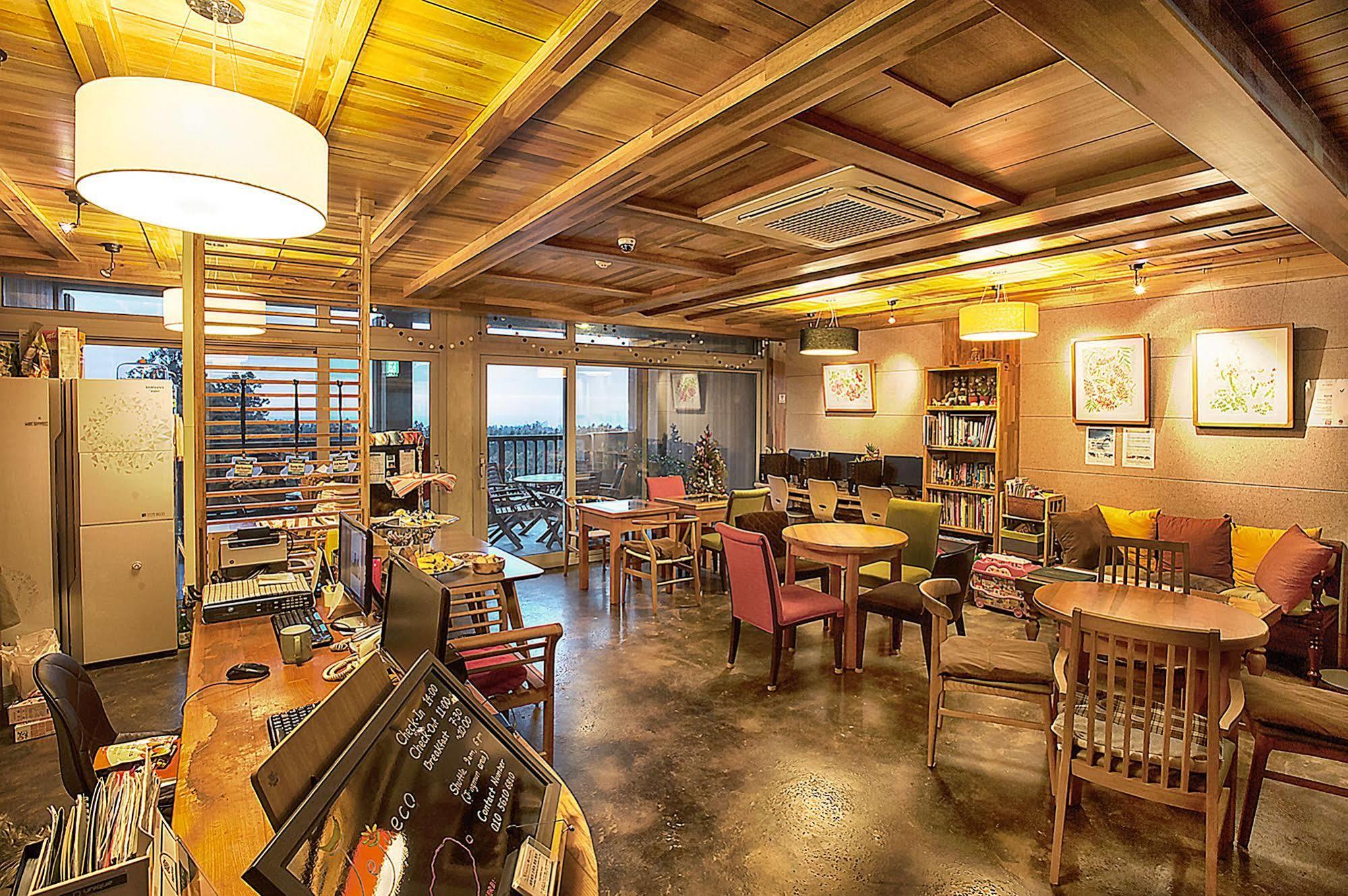 Jeju Eco Suites Seogwipo Extérieur photo